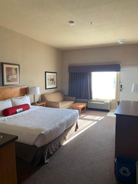 Clarion Pointe Hotel Rimbey Buitenkant foto