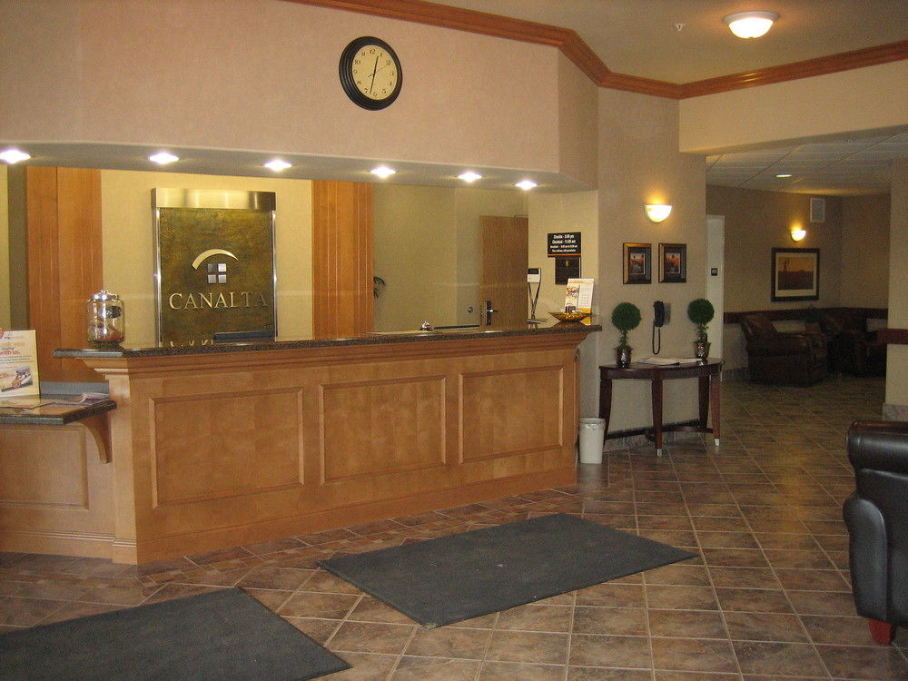 Clarion Pointe Hotel Rimbey Buitenkant foto