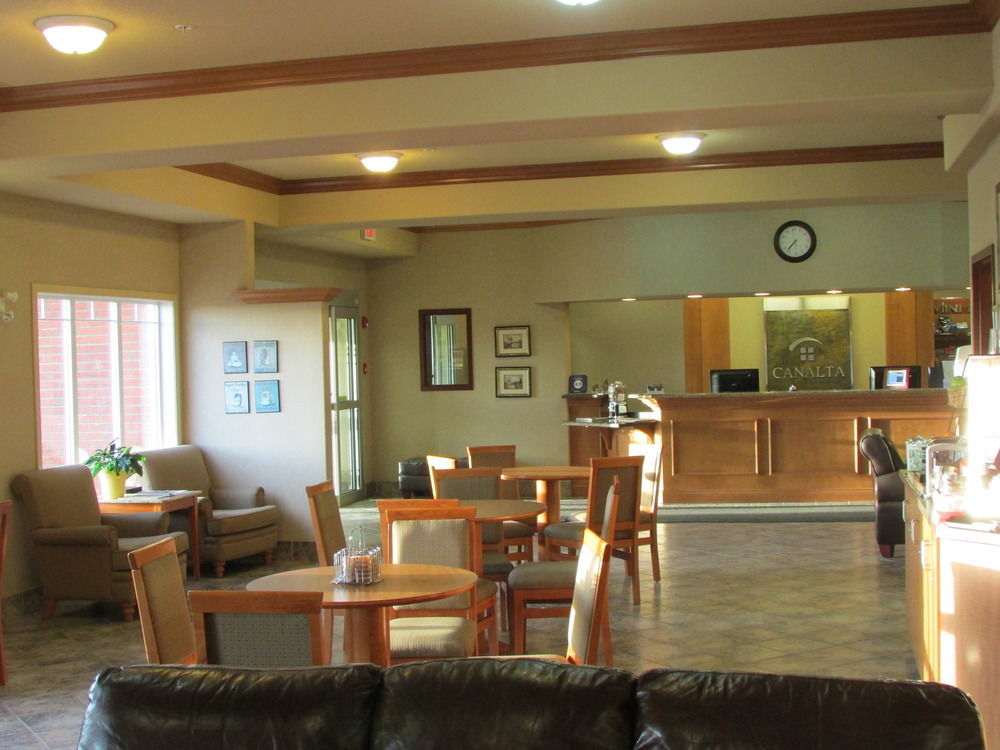 Clarion Pointe Hotel Rimbey Buitenkant foto