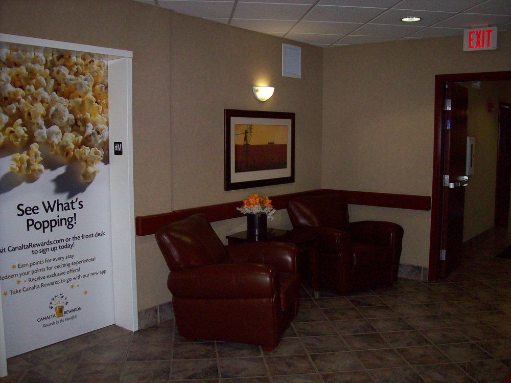 Clarion Pointe Hotel Rimbey Buitenkant foto