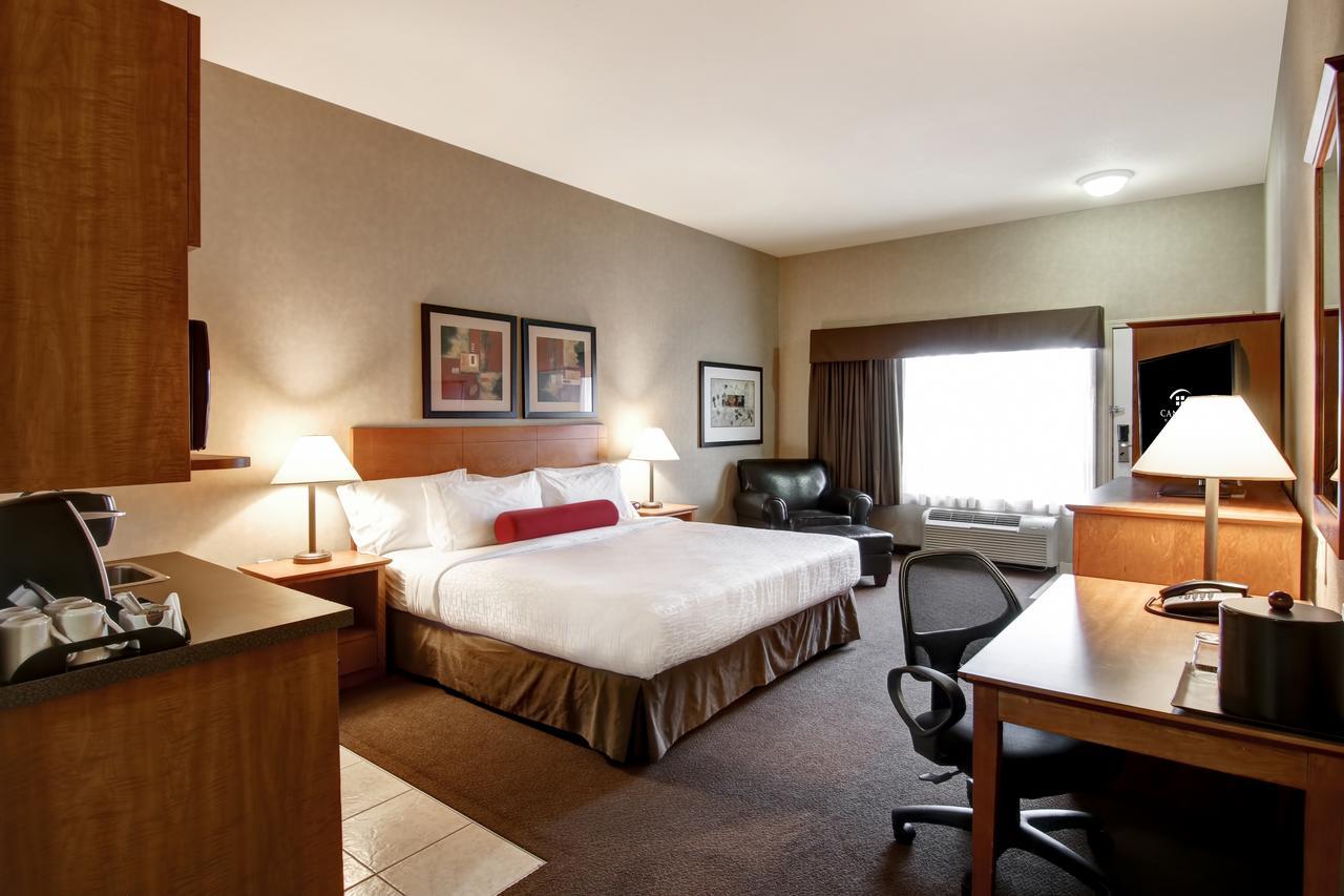 Clarion Pointe Hotel Rimbey Buitenkant foto